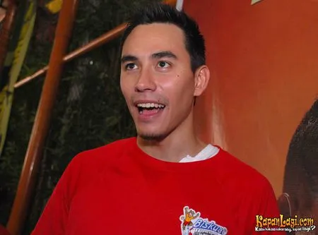 Foto Darius Sinathrya