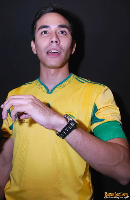 Foto Darius Sinathrya