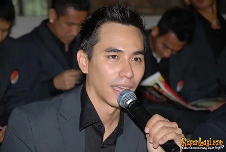 Foto Darius Sinathrya