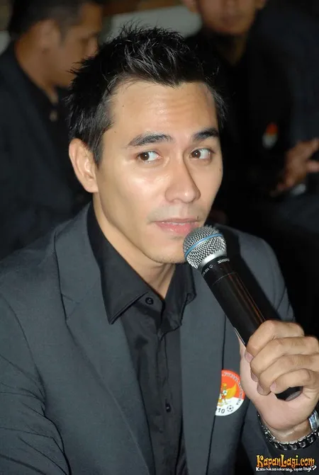 Foto Darius Sinathrya