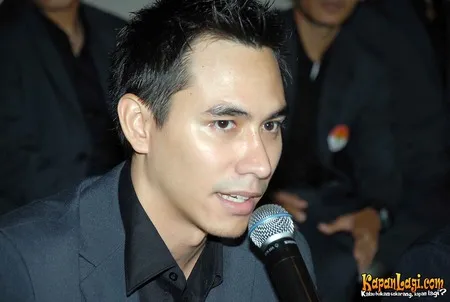 Foto Darius Sinathrya