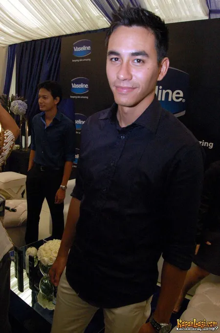 Foto Darius Sinathrya