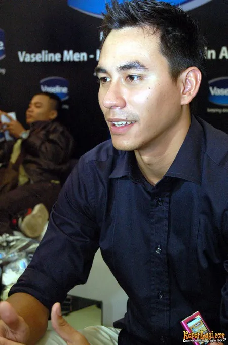 Foto Darius Sinathrya