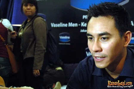 Foto Darius Sinathrya