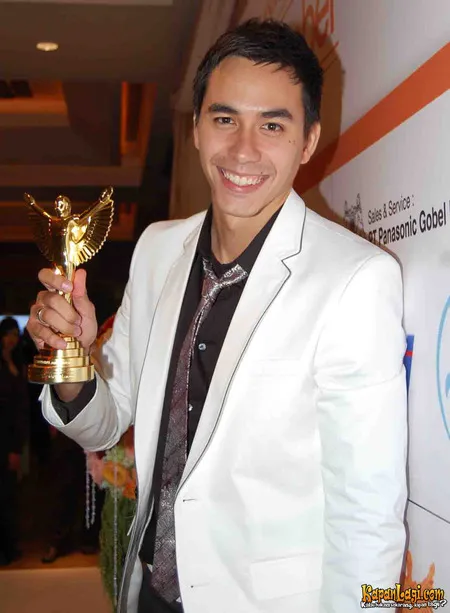 Foto Darius Sinathrya