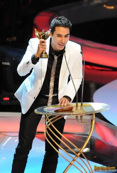 Foto Darius Sinathrya