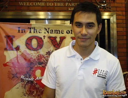 Foto Darius Sinathrya