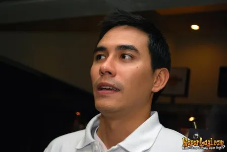 Foto Darius Sinathrya