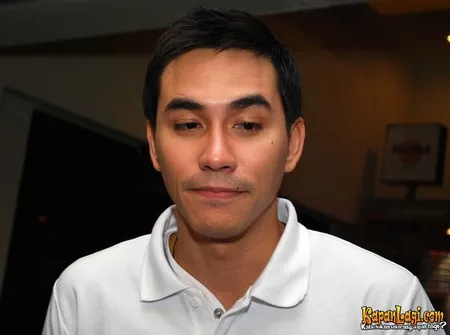 Foto Darius Sinathrya