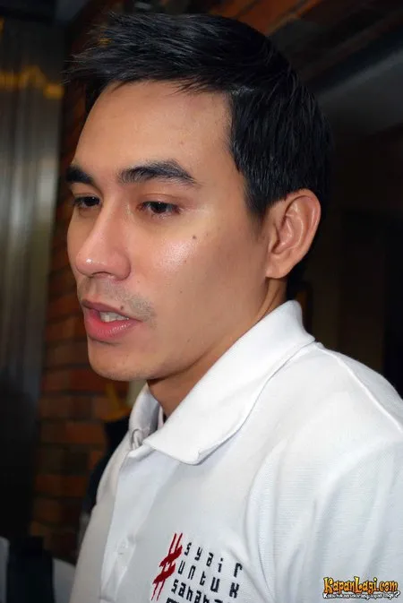 Foto Darius Sinathrya