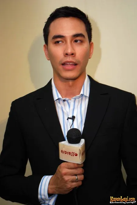 Foto Darius Sinathrya