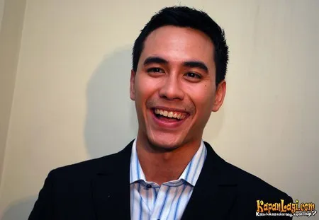 Foto Darius Sinathrya