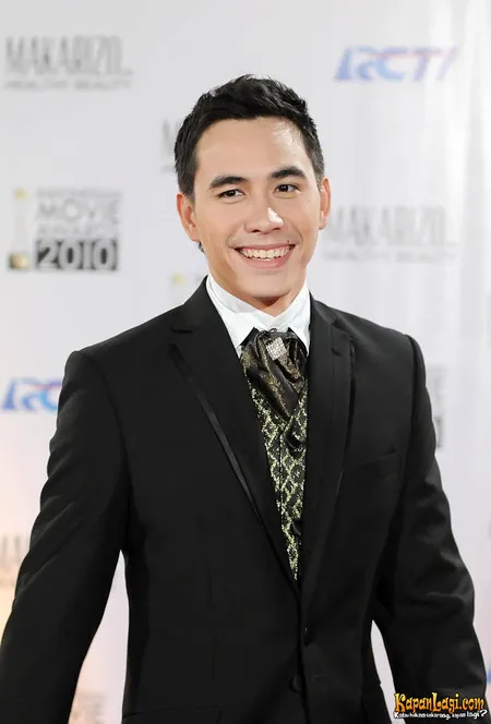 Foto Darius Sinathrya