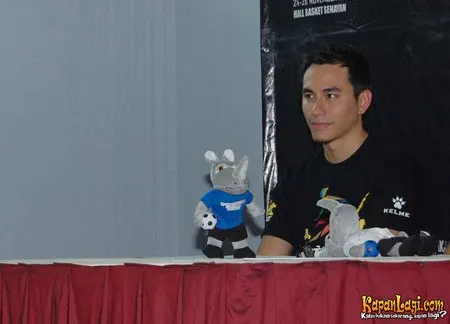 Foto Darius Sinathrya