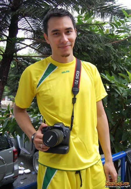 Foto Darius Sinathrya