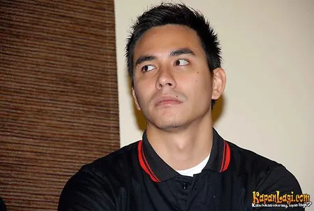 Foto Darius Sinathrya