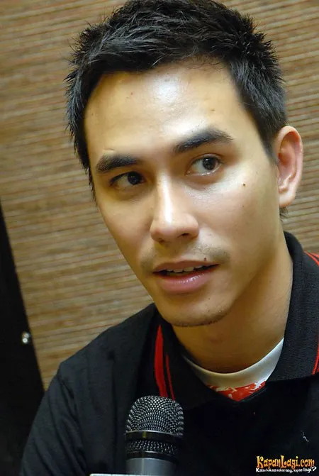 Foto Darius Sinathrya