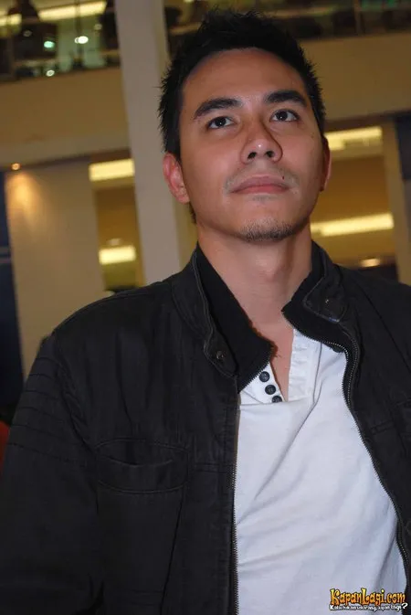 Foto Darius Sinathrya