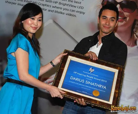 Foto Darius Sinathrya