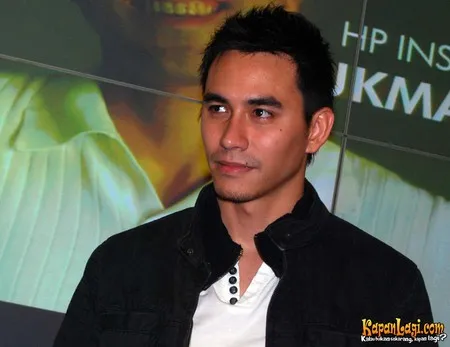 Foto Darius Sinathrya