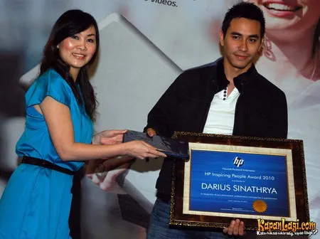 Foto Darius Sinathrya