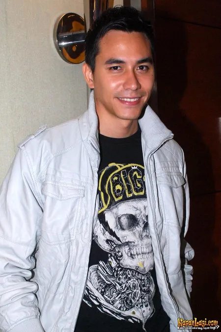 Foto Darius Sinathrya