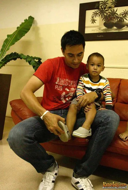 Foto Darius Sinathrya