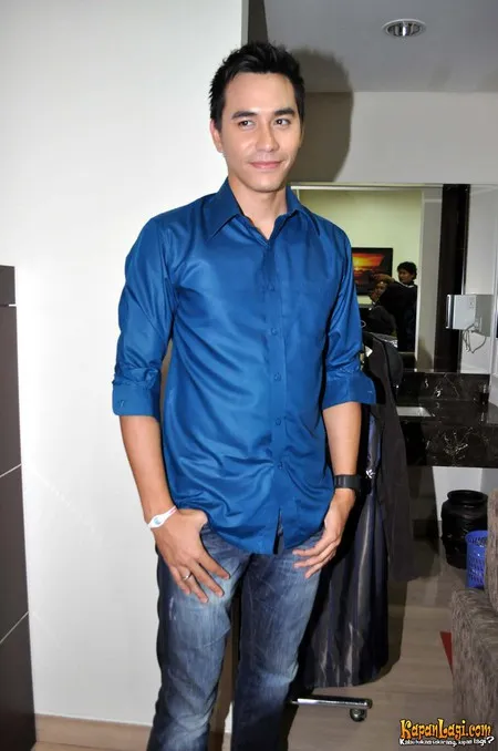 Foto Darius Sinathrya