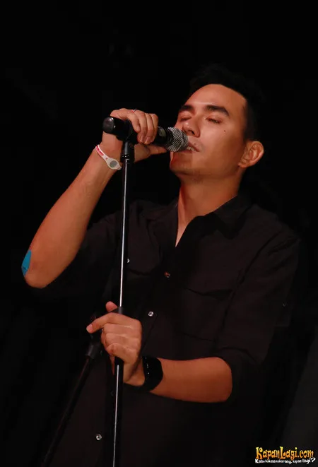 Foto Darius Sinathrya