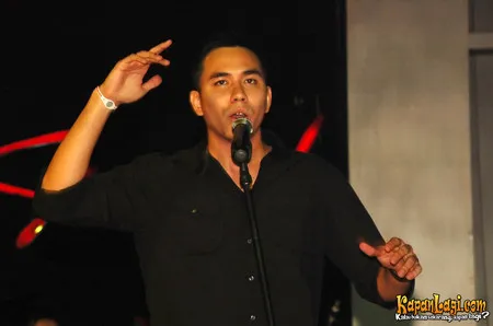 Foto Darius Sinathrya