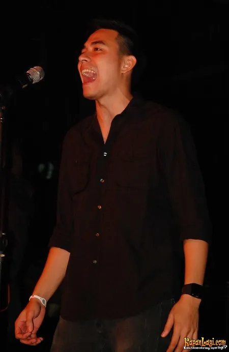 Foto Darius Sinathrya