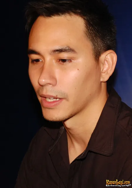 Foto Darius Sinathrya
