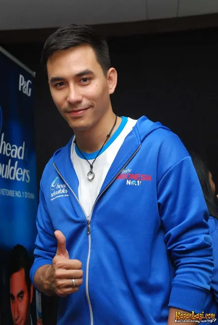 Foto Darius Sinathrya