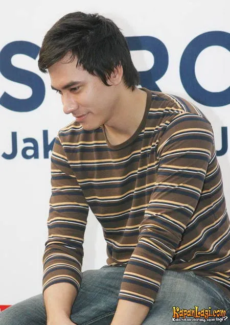 Foto Darius Sinathrya