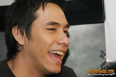 Foto Darius Sinathrya