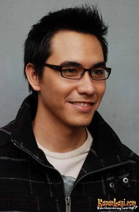 Foto Darius Sinathrya