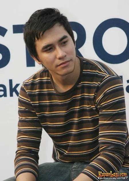 Foto Darius Sinathrya