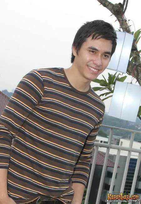 Foto Darius Sinathrya