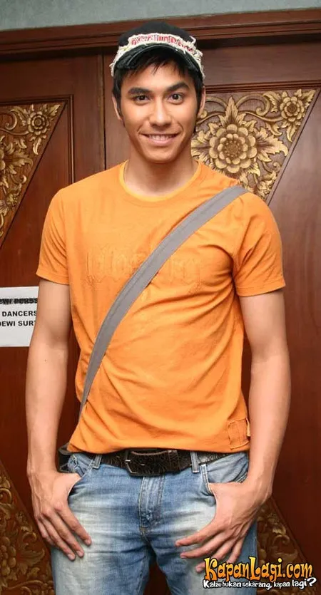 Foto Darius Sinathrya