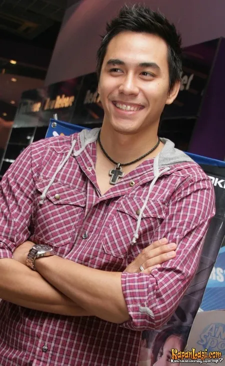 Foto Darius Sinathrya