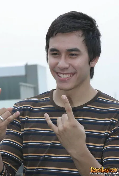 Foto Darius Sinathrya