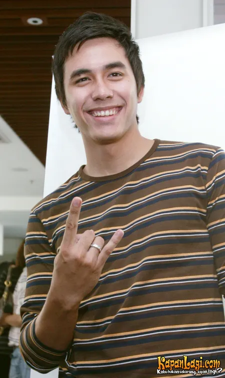 Foto Darius Sinathrya