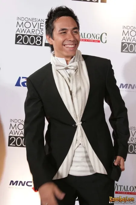 Foto Darius Sinathrya