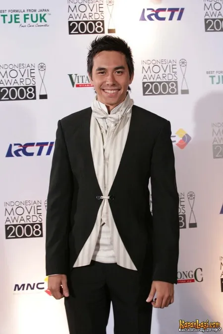 Foto Darius Sinathrya