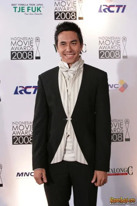 Foto Darius Sinathrya