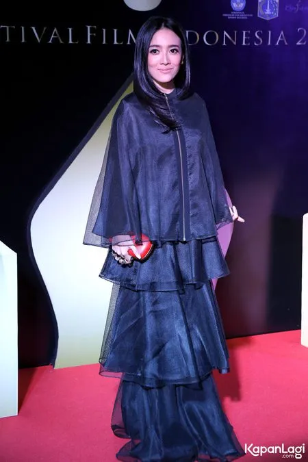 Foto Dea Ananda