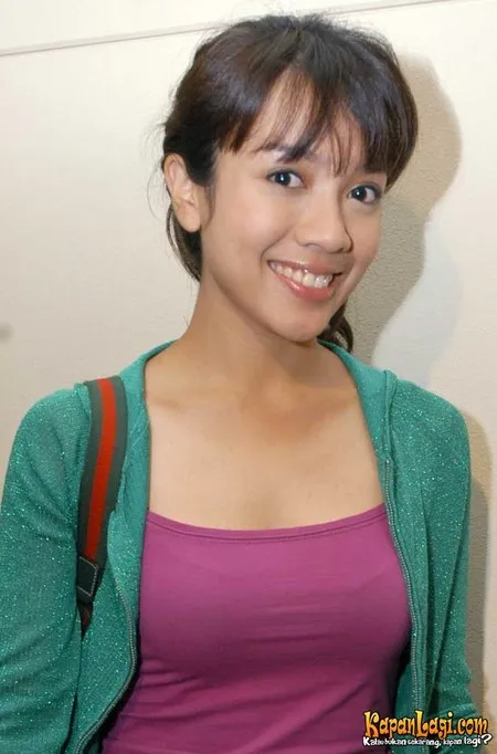 Foto Dea Ananda