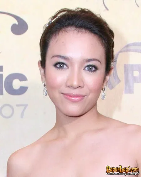 Foto Dea Ananda
