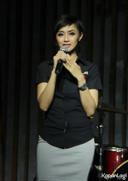 Foto Deasy Noviyanti