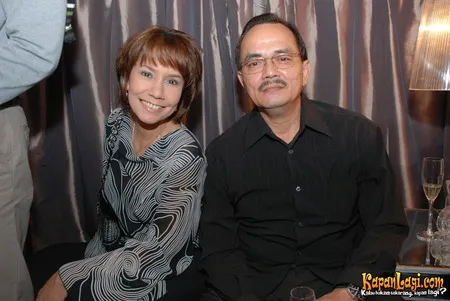 Foto Debby Sahertian